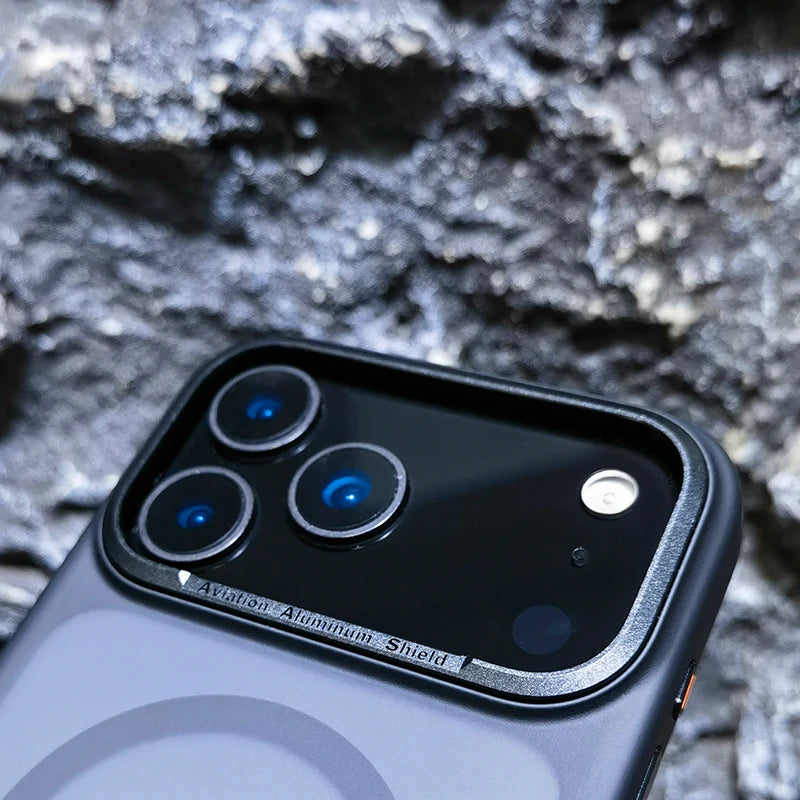 High Quality For Magsafe Case For iPhone 17 Pro Max / 17 Pro Magnetic Frosted Camera Metal Frame Shell