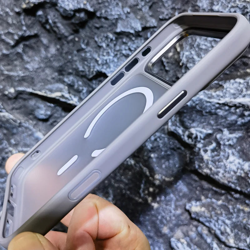 High Quality For Magsafe Case For iPhone 17 Pro Max / 17 Pro Magnetic Frosted Camera Metal Frame Shell